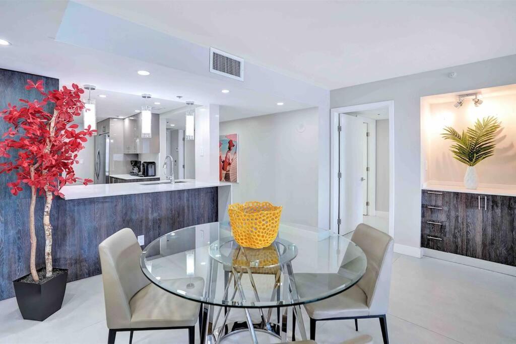Apartment Summer Retreat! Water And Views! *