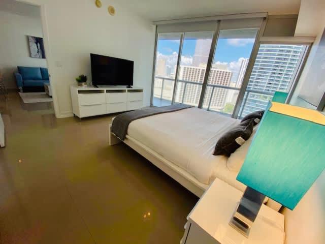 Icon Brickell Water And Views Apartment