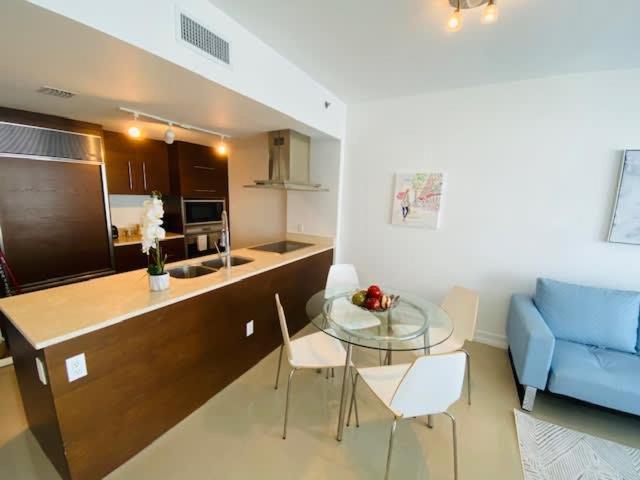 Icon Brickell Water And Views Apartment Miami