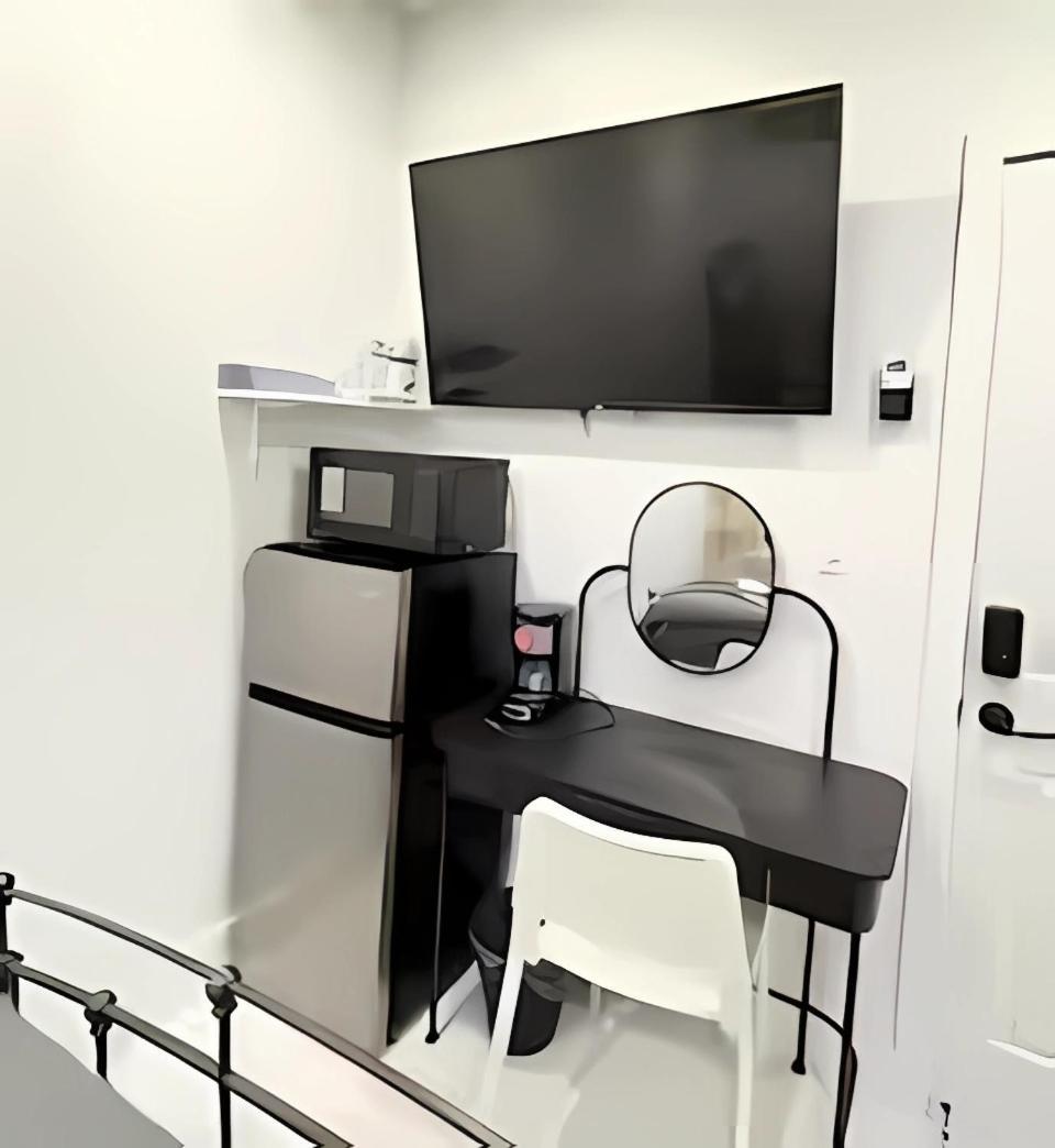 Gorgeous Private Room, Near The Airport - Free Parking - 01 Hospedagem domiciliar *