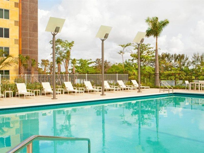 Element International Airport Miami