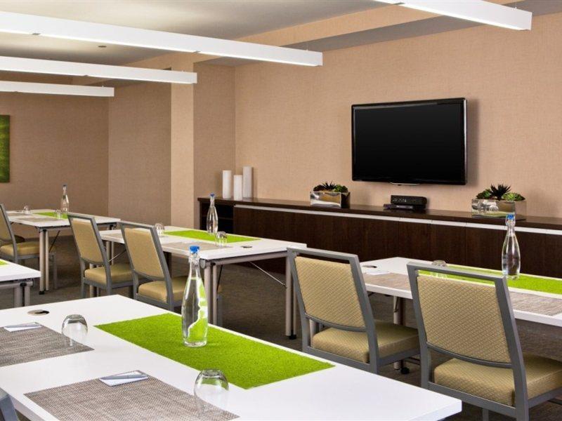 Hotel Element International Airport Miami