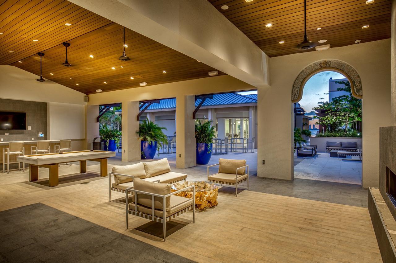 Mare Azur Design District Luxury Miami