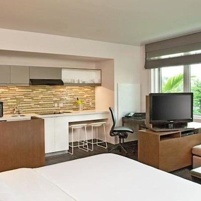 Element International Airport 3*