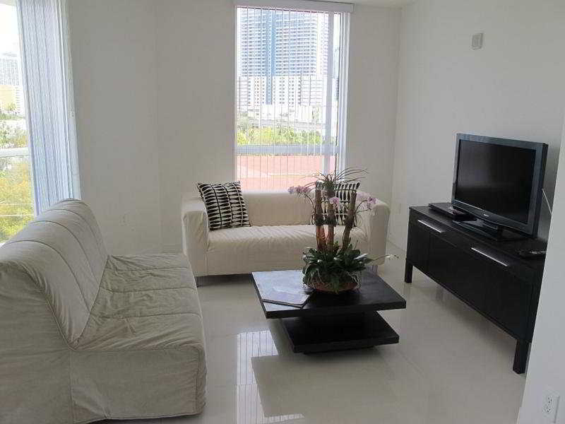 Alfred Brickell Apartment