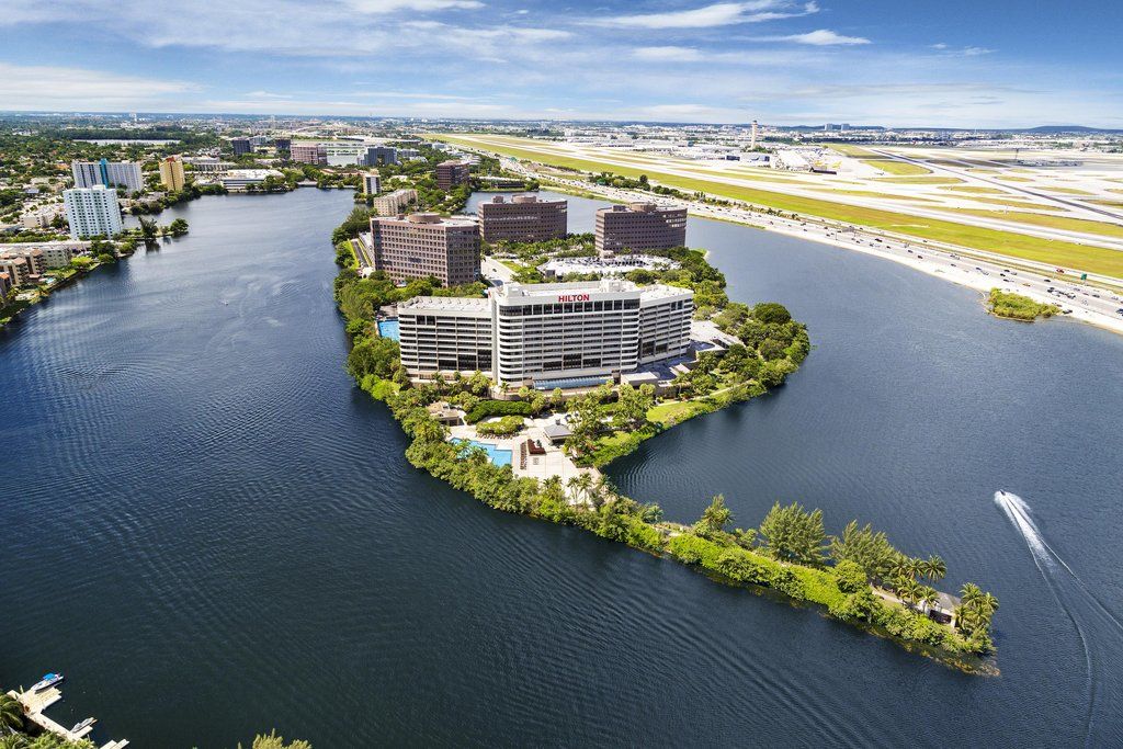 Hilton Airport Blue Lagoon 4* Miami