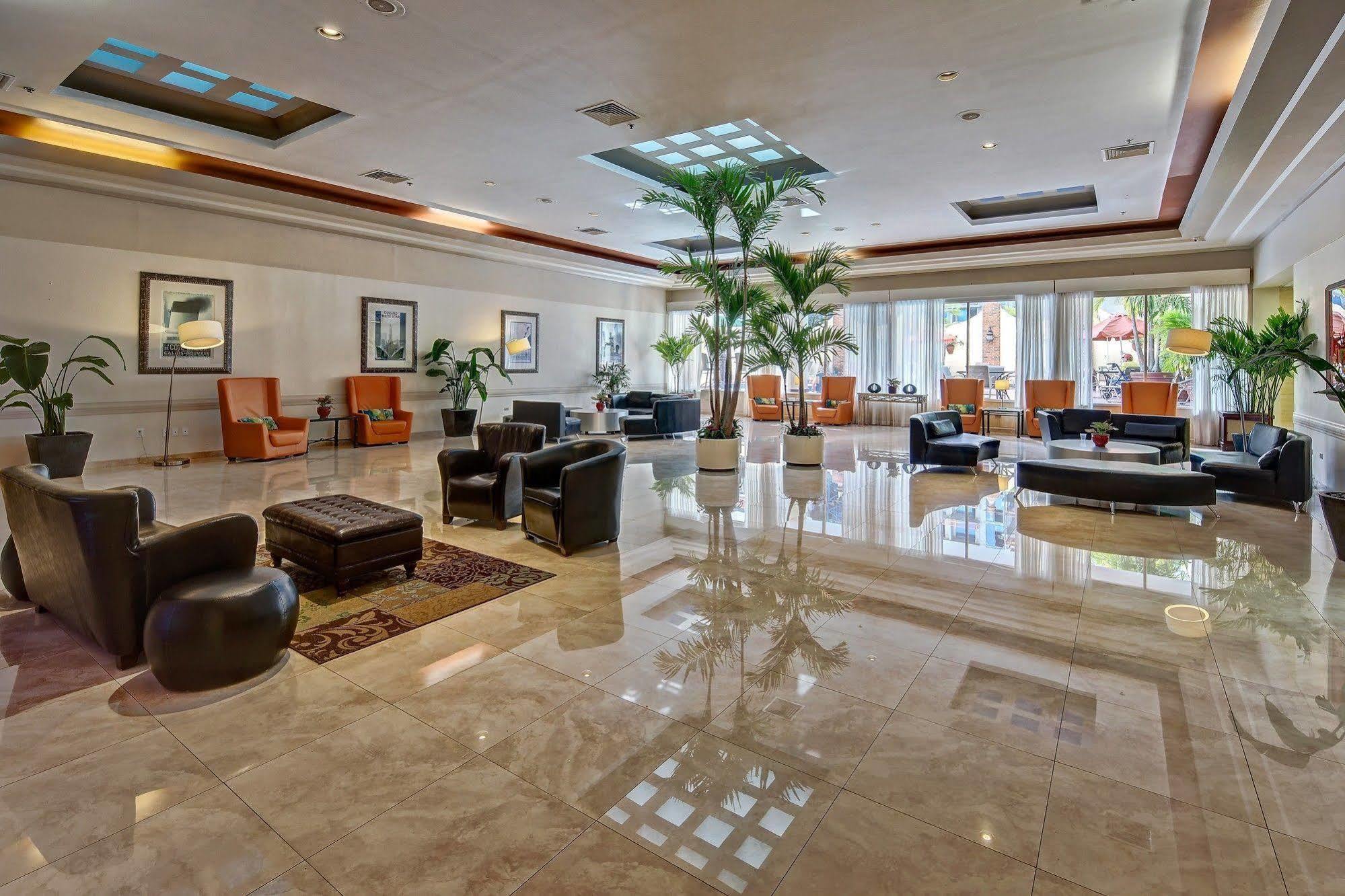 Hotel Port Of Miami-downtown By Ihg 3*