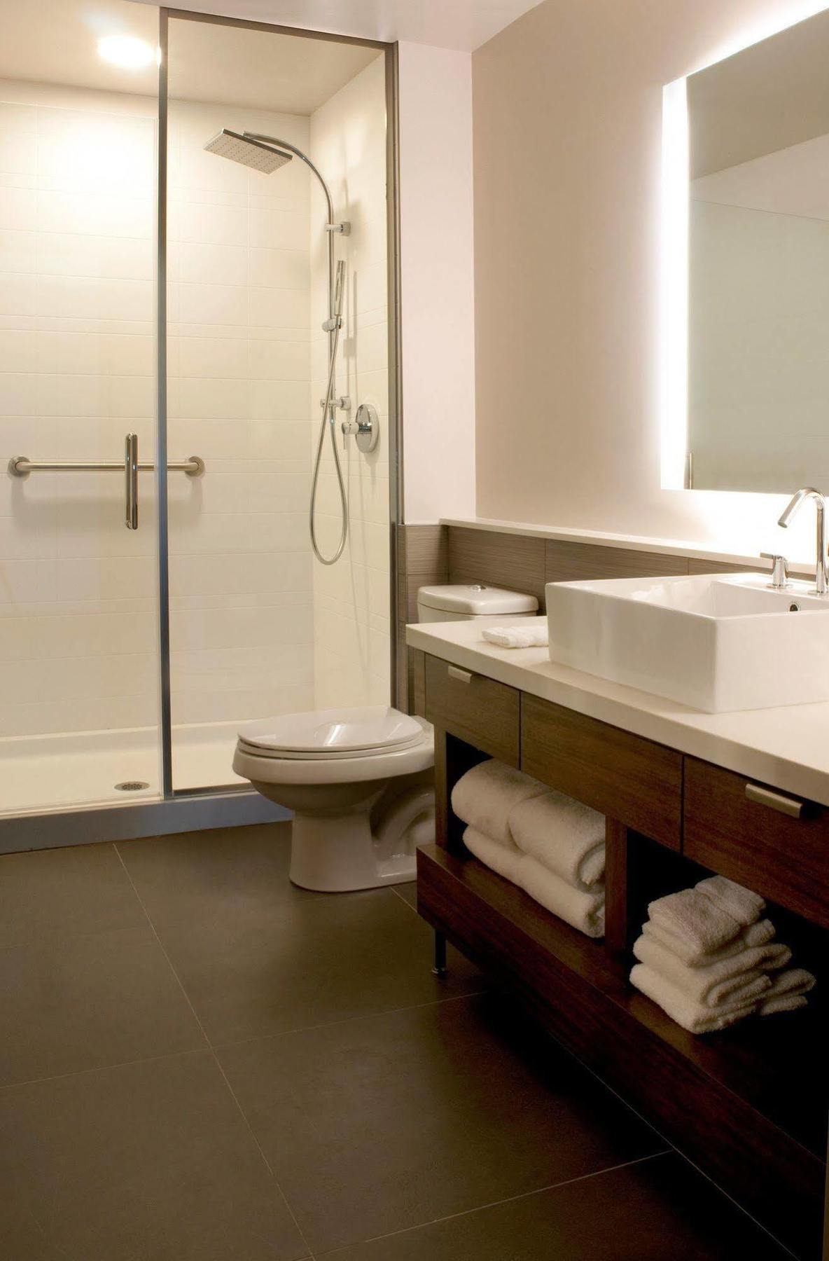 Element International Airport Hotel 3*