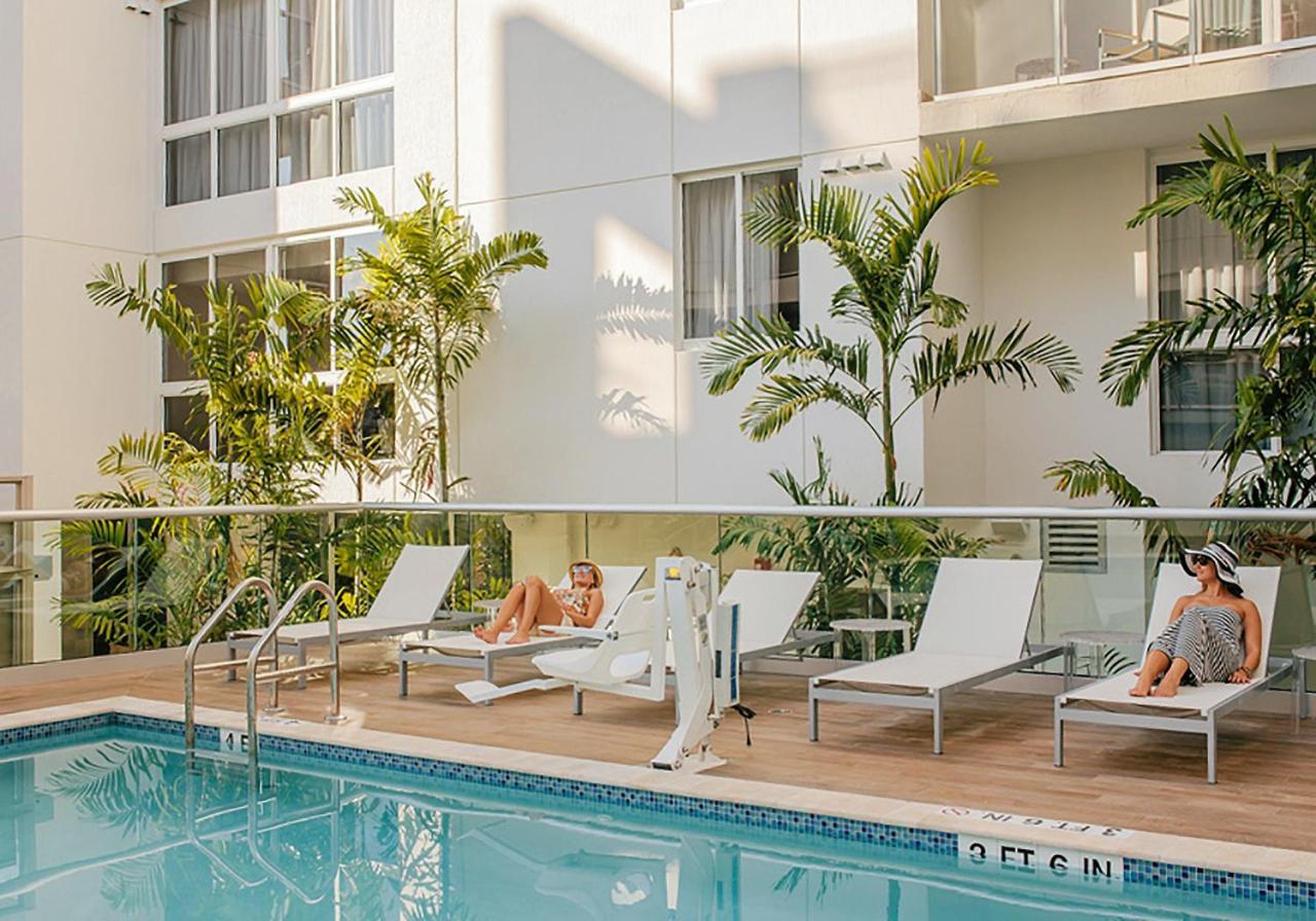 Alfred Brickell Apartment *