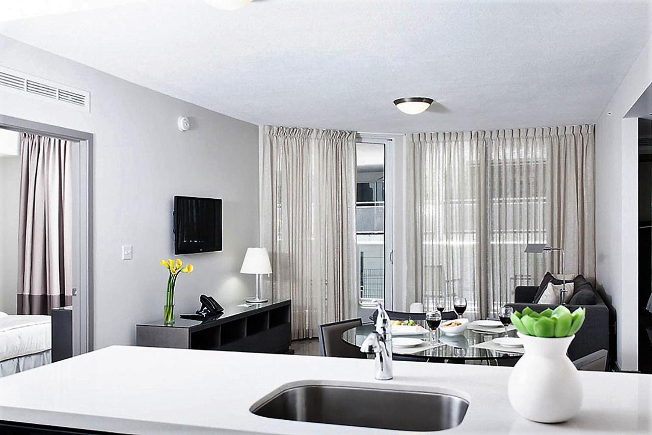 Alfred Brickell Apartment *