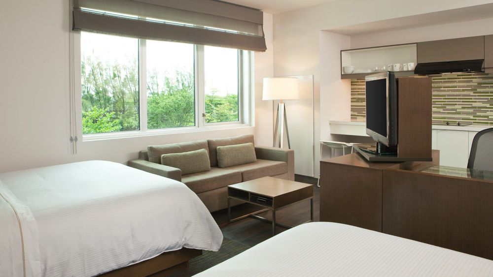 Element International Airport Hotel Miami