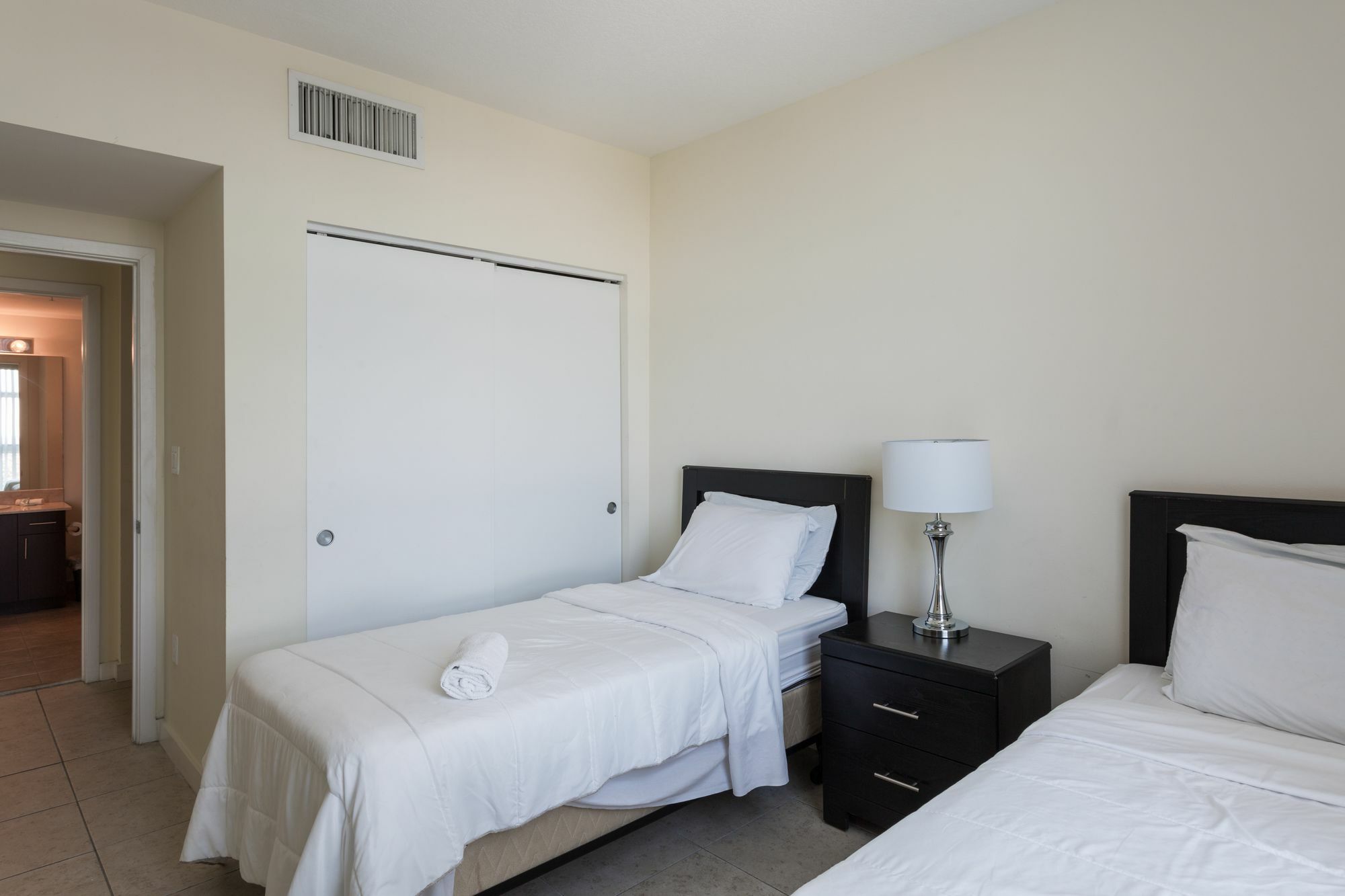 Oaks On The River Boutique Residences Apartment Miami