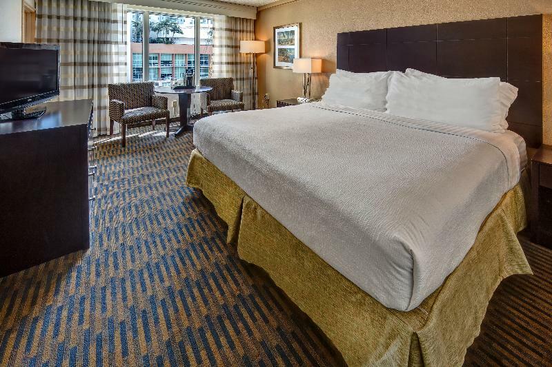 Hotel Port Of Miami-downtown By Ihg 3*