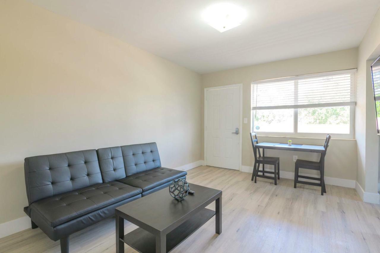 Contemporary 2br In Midtown-wynwood Apartment *