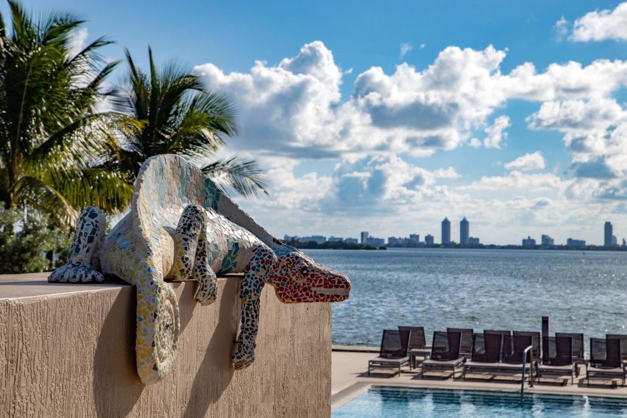 Mare Azur Design District Luxury