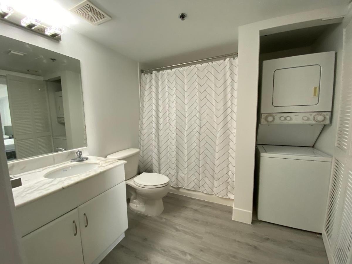 Chic And Modern, Brickell / + Free Parking Apartment
