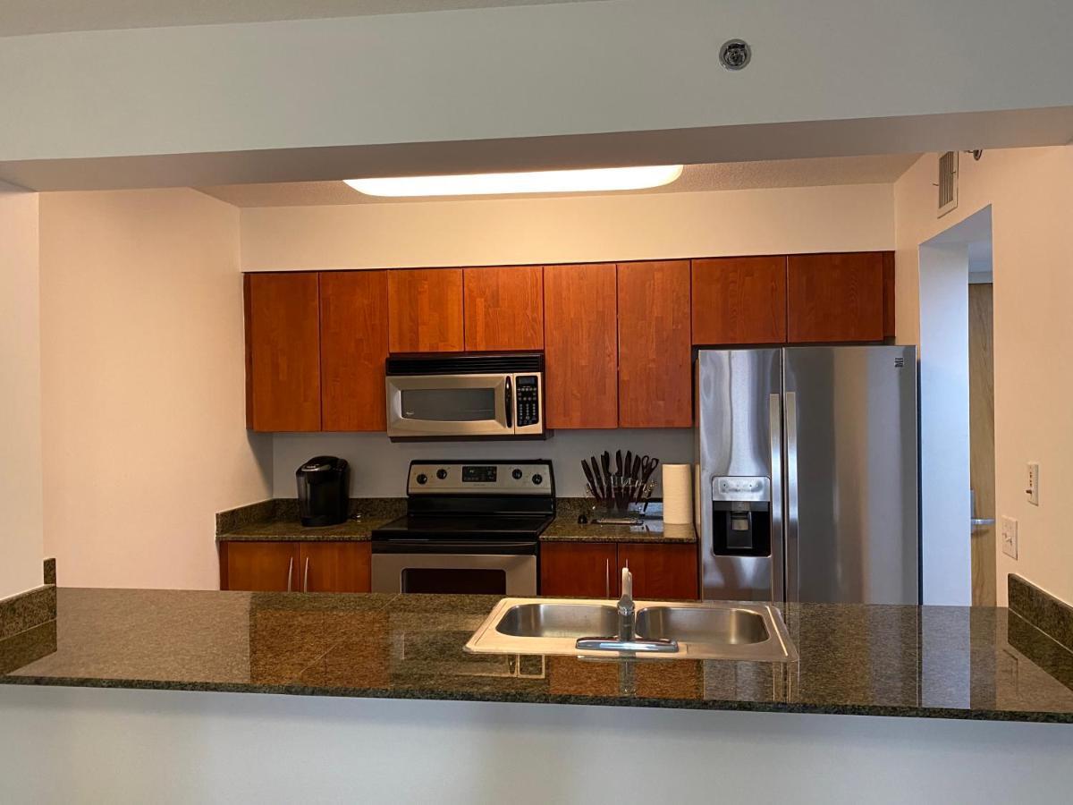 Apartment Chic And Modern, Brickell / + Free Parking *