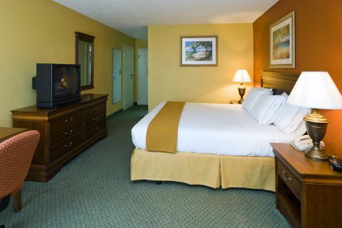 Airport Hotel 3*