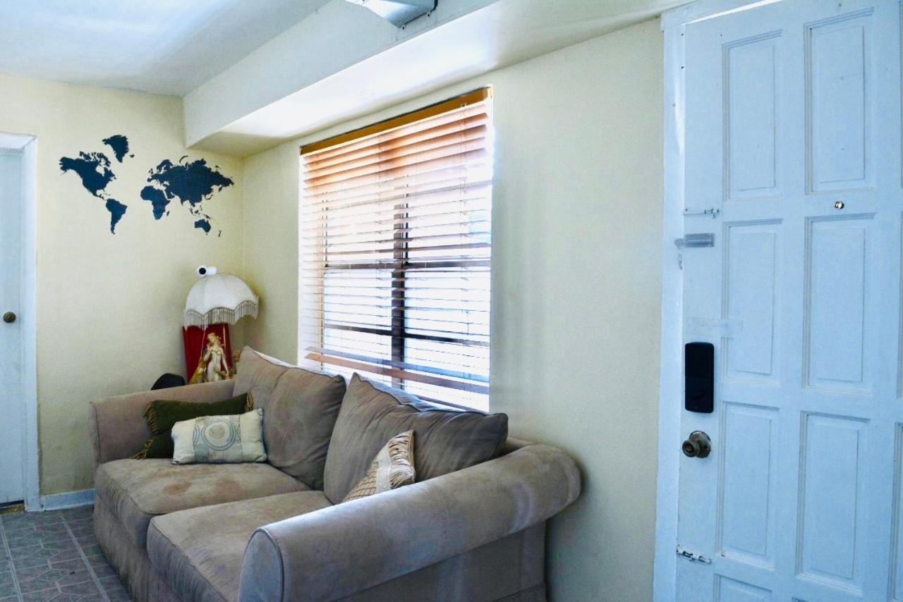 Guest house House